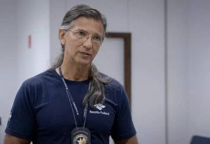 Paulo Angelito aproveita a fama resultante das aparições na TV para se lançar na política
 -  (crédito: Foto: Reprodução/TV)