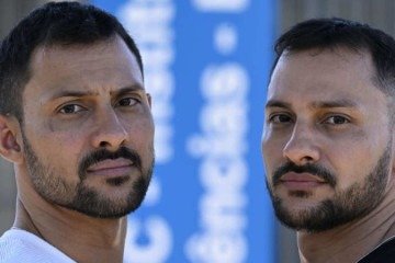  Em 2007, os gêmeos univitelinos Alex (E) e Alan da Cunha (D) fizeram o vestibular da UnB. Alex não foi aceito pela banca, já Alan foi considerado negro.
 -  (crédito:  Carlos Vieira/CB/D.A Press)
