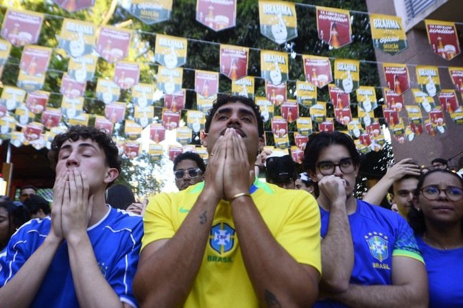 Jogo da copa - Brasil perde 2 X1 Noruega 