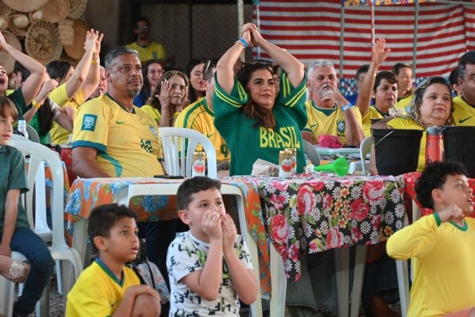 Torcida na paróquia São Sebastião, em Planaltina - (crédito: Ed Alves/CB/D.A Press) Torcida na paróquia São Sebastião, em Planaltina - (crédito: Ed Alves/CB/D.A Press)