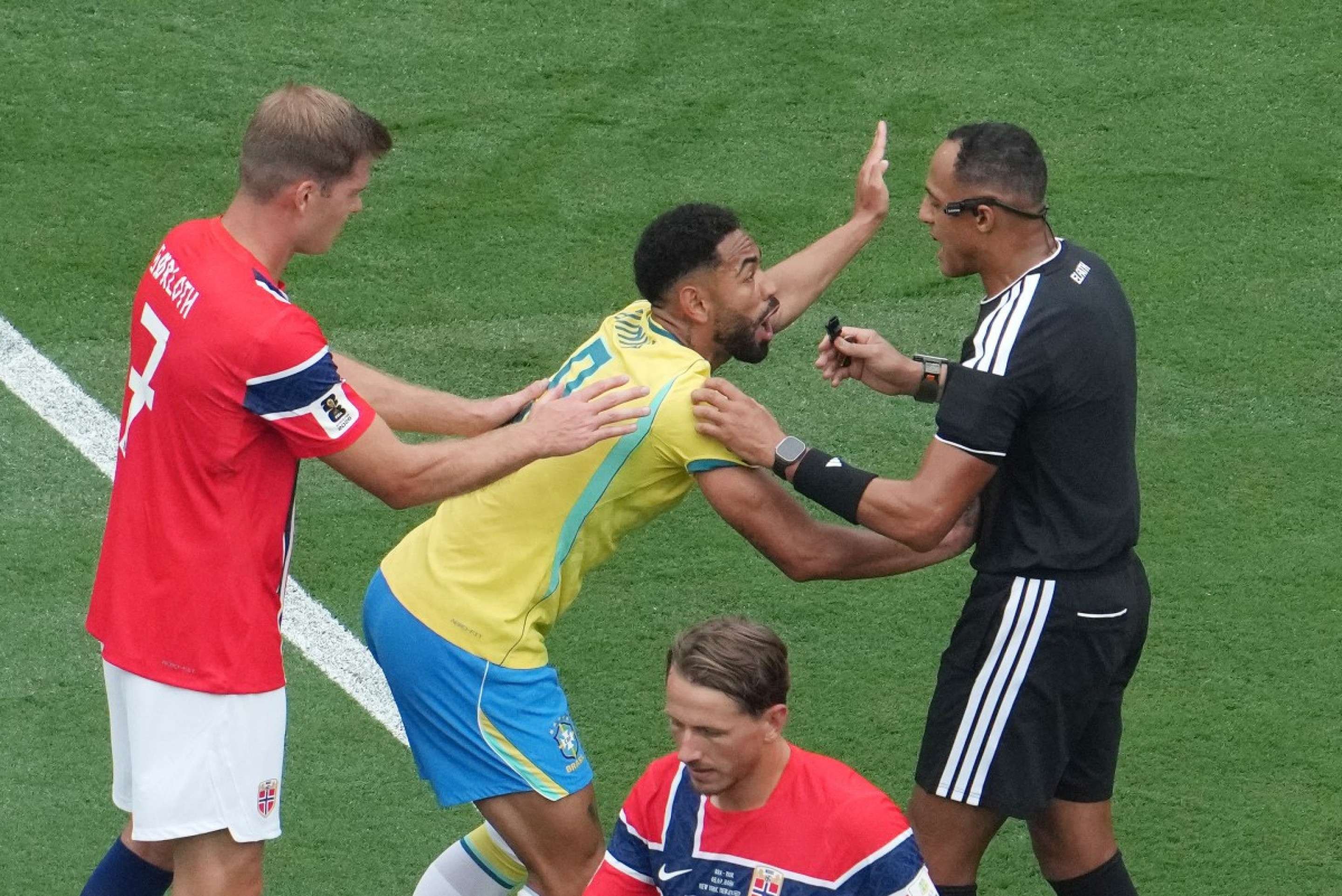 Jogo entre Brasil e Noruega