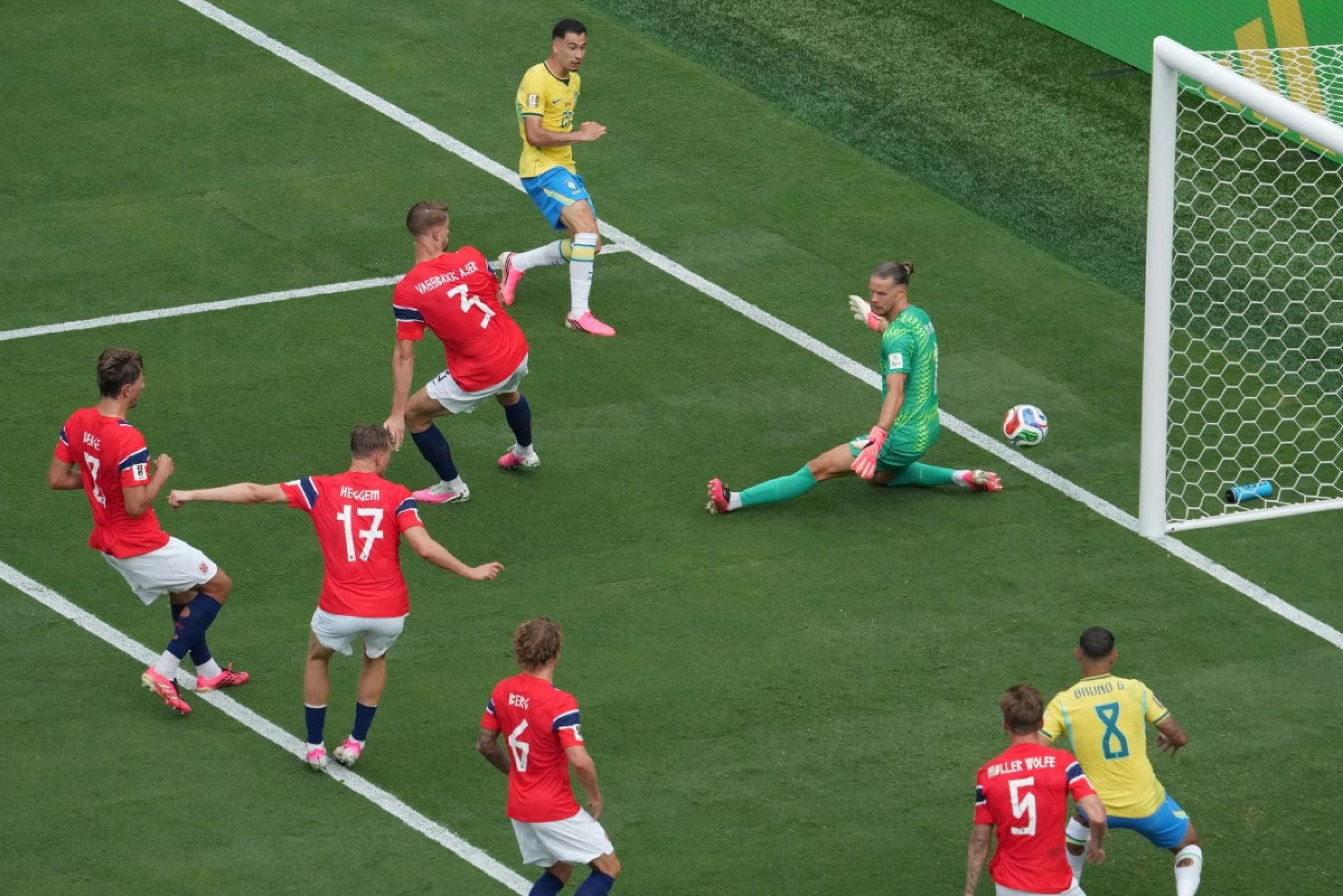 Jogo entre Brasil e Noruega