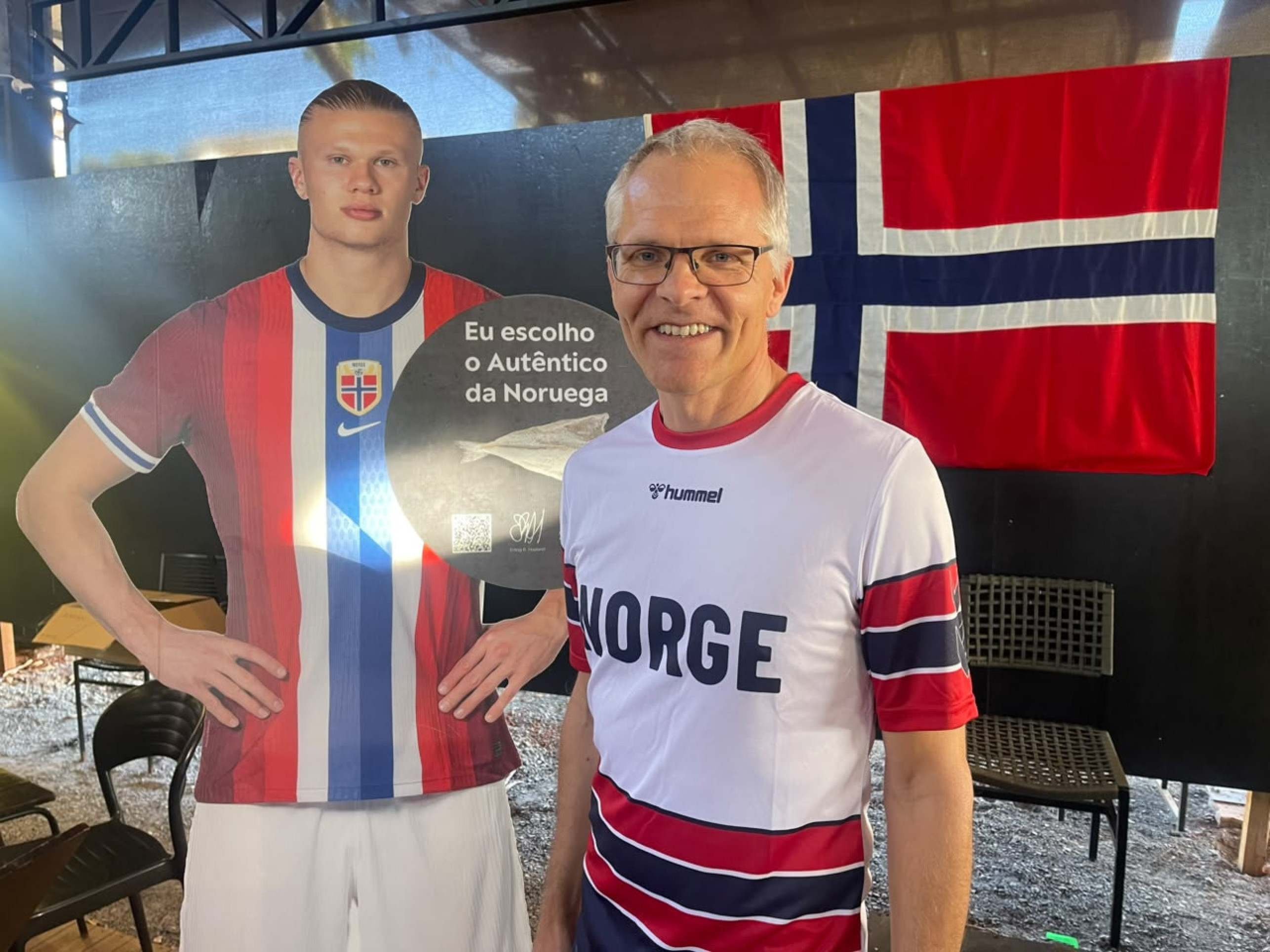 Embaixador da Noruega demonstra respeito pela Seleção Brasileira