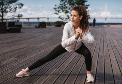 Movimentar o corpo no inverno é importante para manter a saúde e o bem-estar (Imagem: muse studio | Shutterstock) -  (crédito: EdiCase) -Movimentar o corpo no inverno é importante para manter a saúde e o bem-estar (Imagem: muse studio | Shutterstock) -  (crédito: EdiCase)