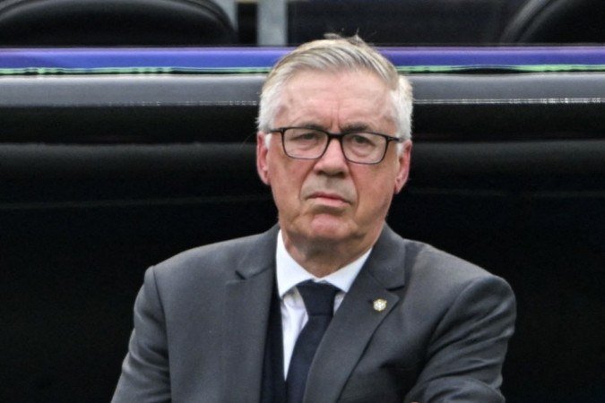 Carlo Ancelotti e comissão técnica acompanharam jogos no Brasil e no exterior para mapear jovens nomes antes do anúncio - (crédito: Pedro Ugarte/AFP) Carlo Ancelotti e comissão técnica acompanharam jogos no Brasil e no exterior para mapear jovens nomes antes do anúncio - (crédito: Pedro Ugarte/AFP)