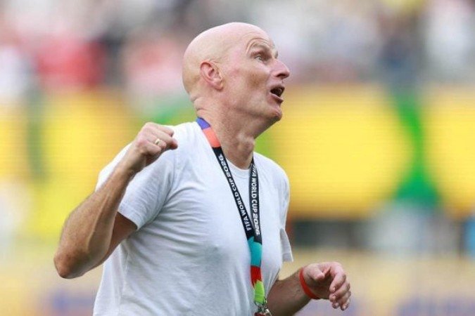 Solbakken celebrou a classificação da Noruega sobre o Brasil - (crédito: Foto: Elsa/Getty Images) Solbakken celebrou a classificação da Noruega sobre o Brasil - (crédito: Foto: Elsa/Getty Images)