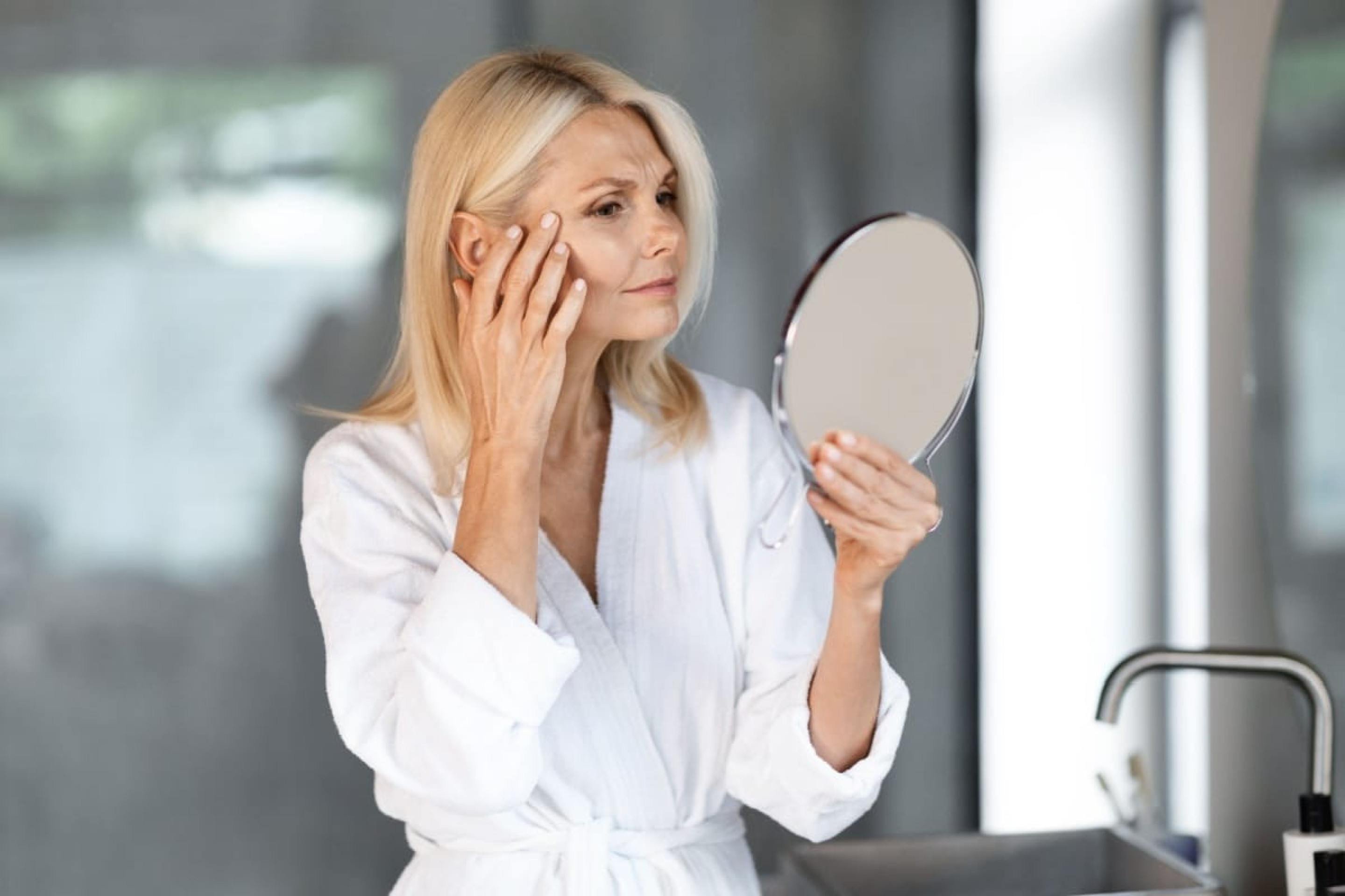 Rotina minimalista no frio: 5 dicas para evitar sobrecarregar a pele no inverno