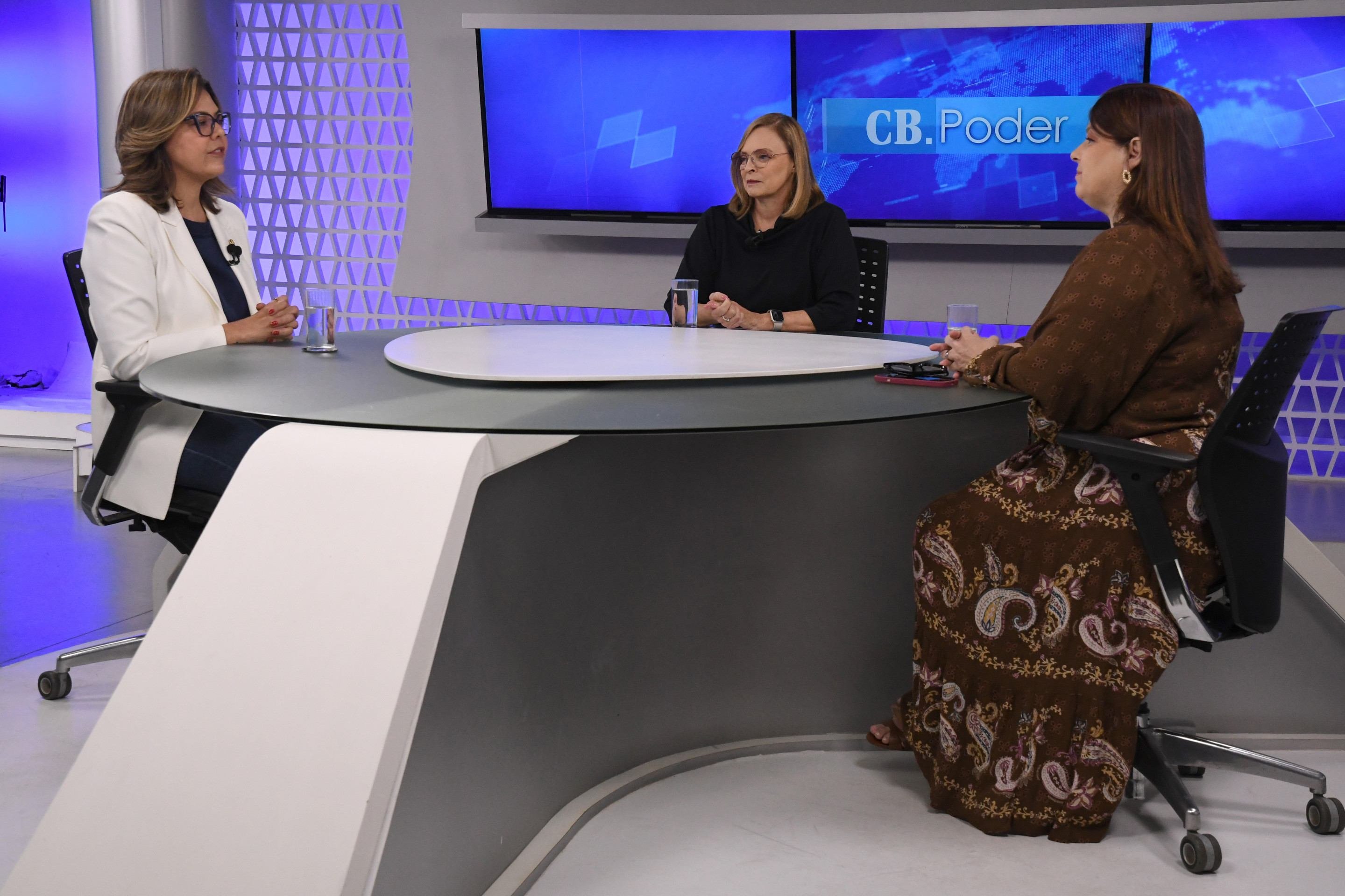 Eleitor está cansado de falsas promessas nas eleições, diz Leila Barros