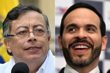 Na imagem, da esquerda para a direita, o presidente colombiano Gustavo Petro e o presidente colombiano eleito, Abelardo de la Espriella -  (crédito: LUIS ACOSTA / AFP)