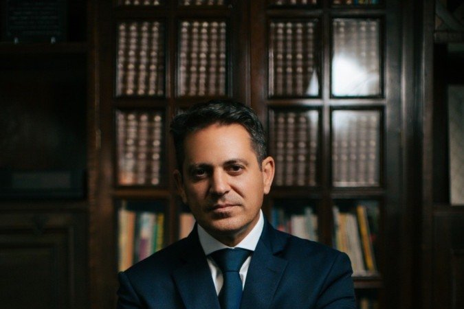 Por Ruy Fonsatti Junior, advogado, sócio fundador do Fonsatti Advogados Associados, Especialista em direito eleitoral, Presidente da Comissão de Direito Eleitoral da OAB-Paraná, membro da Academia Brasileira de Direito Eleitoral e Político –ABRADEP, do Instituto Paranaense de Direito Eleitoral - IPRADE, e mestrando em direito eleitoral e político pela Washington & Lincoln University
- (crédito: Divulgação) Por Ruy Fonsatti Junior, advogado, sócio fundador do Fonsatti Advogados Associados, Especialista em direito eleitoral, Presidente da Comissão de Direito Eleitoral da OAB-Paraná, membro da Academia Brasileira de Direito Eleitoral e Político –ABRADEP, do Instituto Paranaense de Direito Eleitoral - IPRADE, e mestrando em direito eleitoral e político pela Washington & Lincoln University
- (crédito: Divulgação)