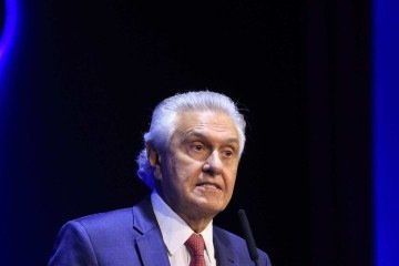 Nas redes sociais, o ex-governador defendeu que o green card é uma forma de fortalecer o agronegócio no Brasil, defender a indústria e proteger os empregos. 'Não é turismo', escreveu - (crédito: TELMO XIMENES/CNC) Nas redes sociais, o ex-governador defendeu que o green card é uma forma de fortalecer o agronegócio no Brasil, defender a indústria e proteger os empregos. 'Não é turismo', escreveu - (crédito: TELMO XIMENES/CNC)