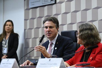 Disputa sobre maioridade penal mobiliza articulação política de Lula após proposta da oposição de redução para 14 anos em casos de crimes hediondos - (crédito: Marcos Oliveira/Agência Senado) Disputa sobre maioridade penal mobiliza articulação política de Lula após proposta da oposição de redução para 14 anos em casos de crimes hediondos - (crédito: Marcos Oliveira/Agência Senado)