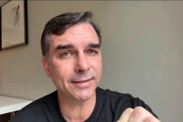 PF na casa de Bolsonaro: Flávio fala em "cortina de fumaça" - Reprodu&ccedil;&atilde;o