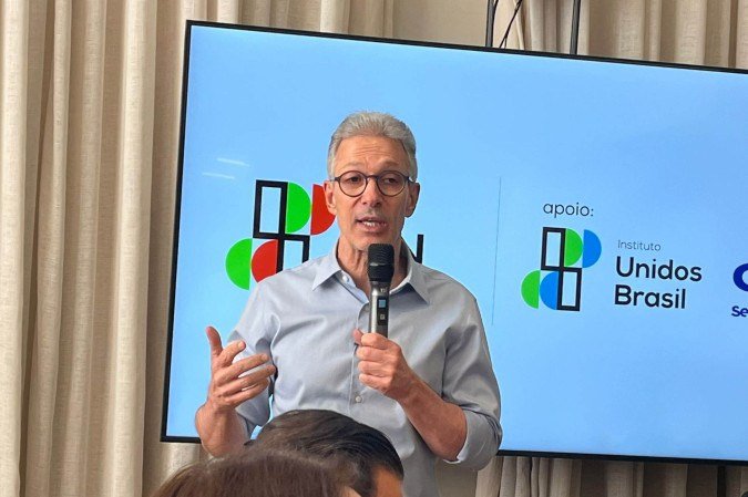 Segundo Zema, sua trajetória no setor privado lhe dá liberdade para criticar autoridades que considera Segundo Zema, sua trajetória no setor privado lhe dá liberdade para criticar autoridades que considera