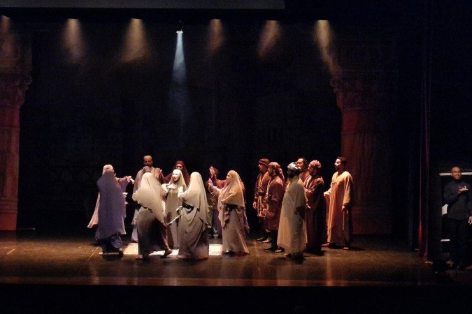Cia de Cantores Líricos de Brasília apresenta ópera 'Condor' - (crédito: Karol Kanashiro) Cia de Cantores Líricos de Brasília apresenta ópera 'Condor' - (crédito: Karol Kanashiro)