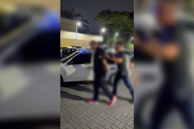 Investigado pela 23ª DP por fraudes na venda de veículos é preso no RJ - (crédito: PCDF/Divulgação) Investigado pela 23ª DP por fraudes na venda de veículos é preso no RJ - (crédito: PCDF/Divulgação)