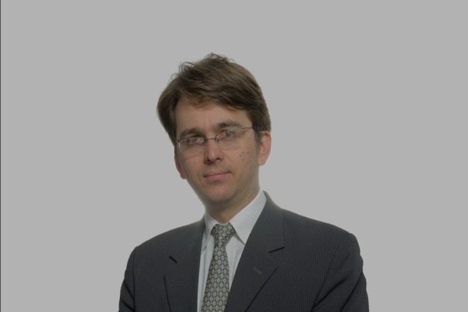 Luiz Dellore, doutor pela USP e professor do Mackenzie, avalia que o enunciado foi mal formulado e comporta mais de uma peça correta  