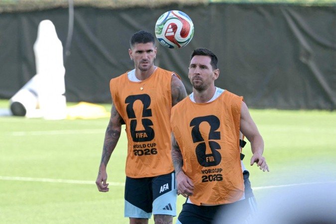Messi é uma das estrelas que entram em campo neste sábado -  (crédito: Juan Mabromata/AFP)