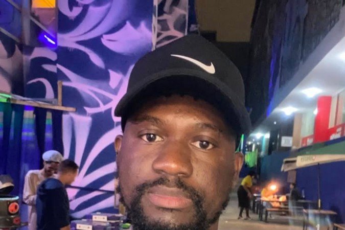 Swata Mabanza se despediu da Copa do Mundo duas vezes: uma na eliminação da República Democrática do Congo e outra na eliminação precoce do Brasil 