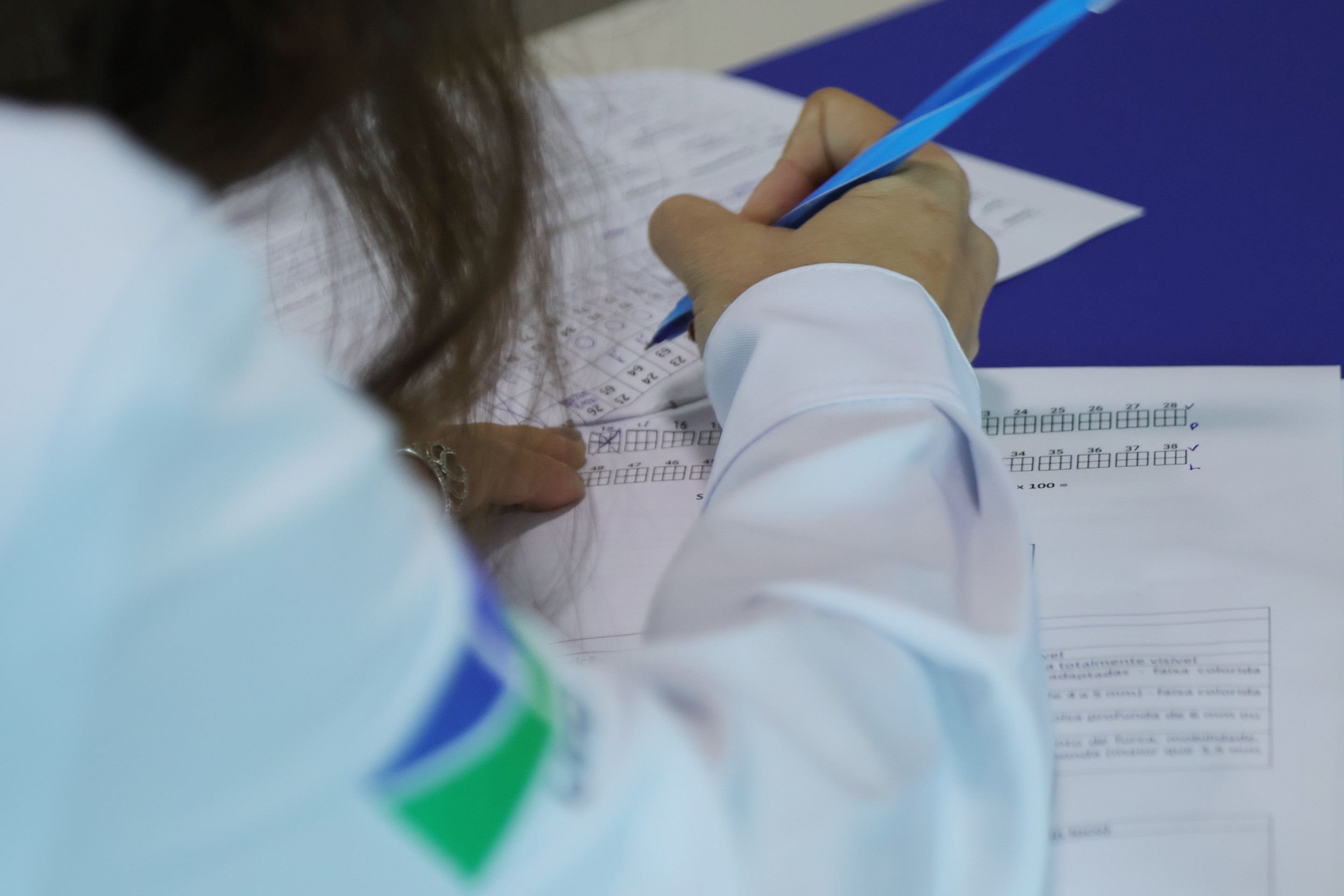 Tratamentos oferecidos pelo projeto Odontologia na Rua v&atilde;o da preven&ccedil;&atilde;o &agrave; pr&oacute;tese         