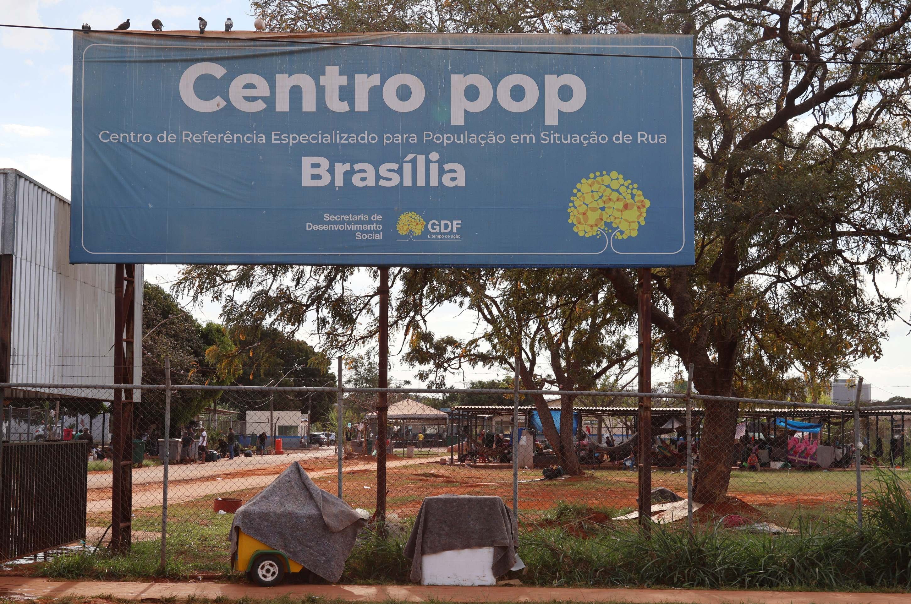 Atendimento do projeto social Odontologia na Rua &eacute; realizado no Centro Pop