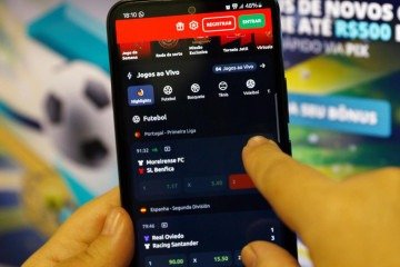 Transmissões dos jogos da Copa do Mundo feitas pela CazéTV foram alvo de críticas pelas sugestões de apostas durante a partidas - (crédito: Robbie Jay Barratt - AMA/Getty Images) Transmissões dos jogos da Copa do Mundo feitas pela CazéTV foram alvo de críticas pelas sugestões de apostas durante a partidas - (crédito: Robbie Jay Barratt - AMA/Getty Images)