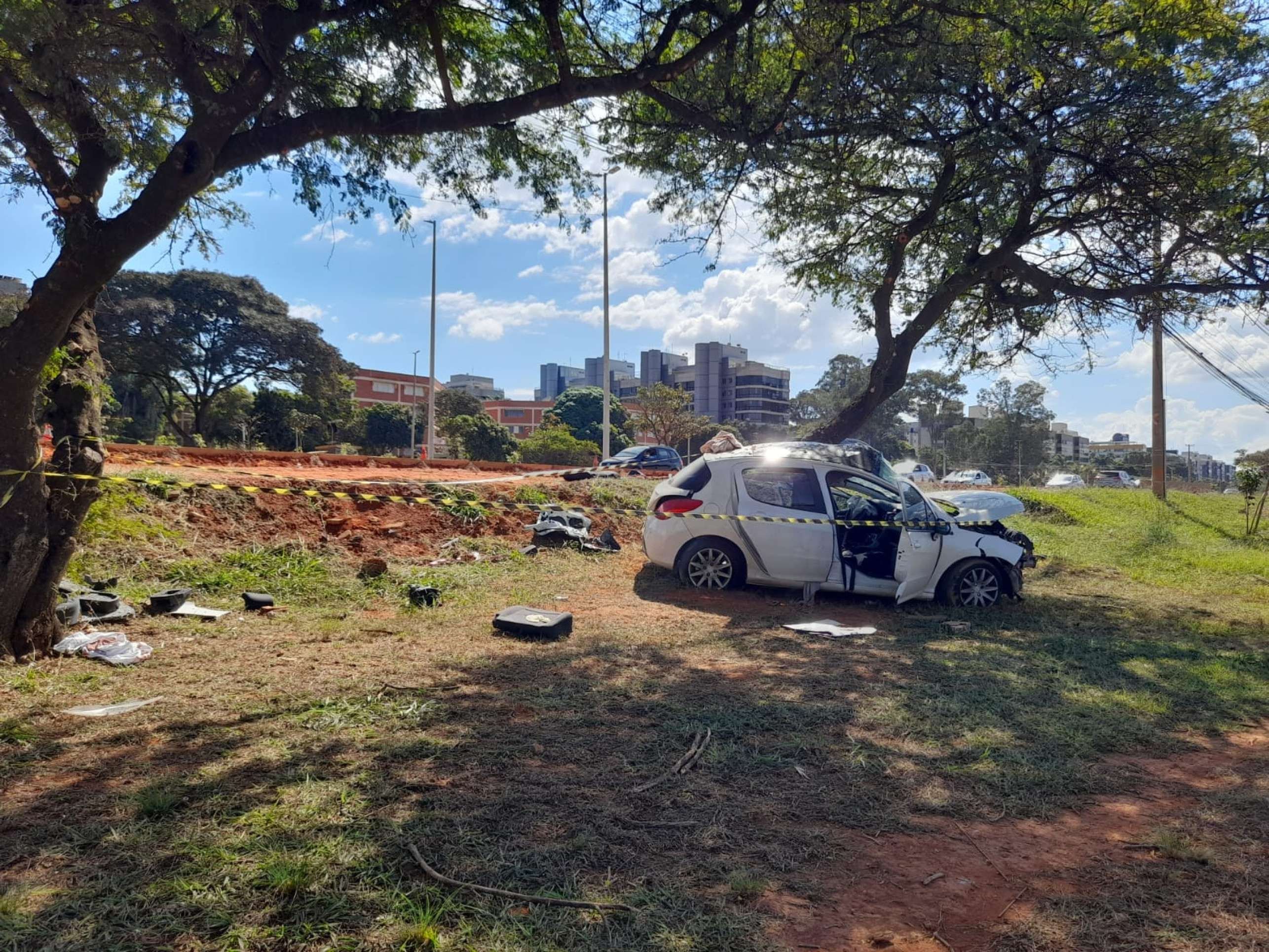 Colis&atilde;o deixou um homem morto e duas crian&ccedil;as feridas