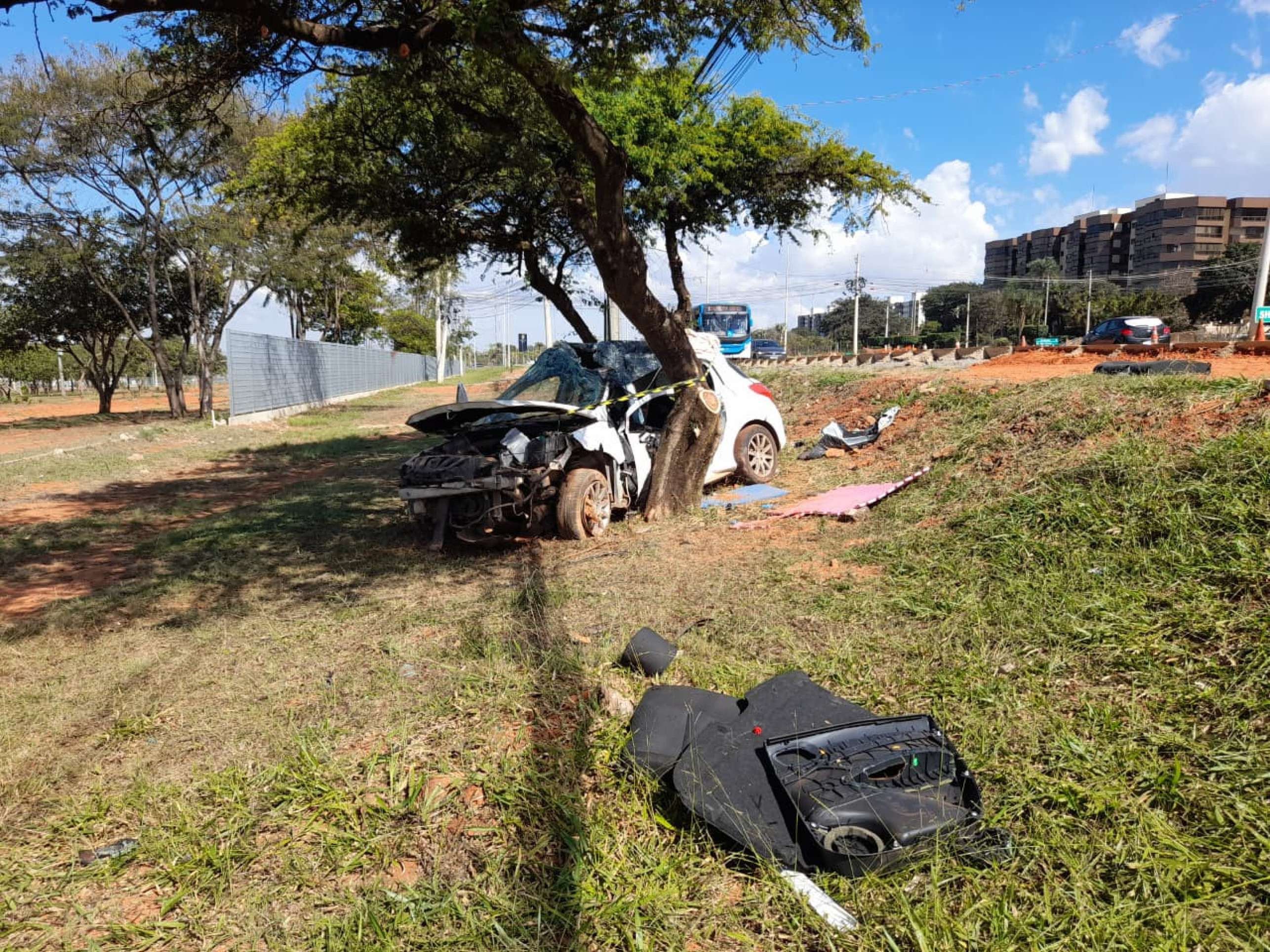 Colis&atilde;o deixou um homem morto e duas crian&ccedil;as feridas
