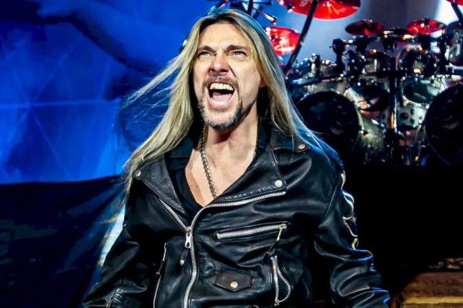 Bangers Open Air: Edu Falaschi fala em podcast sobre a reunião do Angra - (crédito: TMJBrazil) Bangers Open Air: Edu Falaschi fala em podcast sobre a reunião do Angra - (crédito: TMJBrazil)