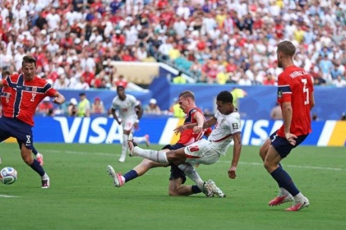 Primeiro gol de Bellingham foi motivo de polêmica - (crédito: Foto: Buda Mendes/Getty Images) Primeiro gol de Bellingham foi motivo de polêmica - (crédito: Foto: Buda Mendes/Getty Images)