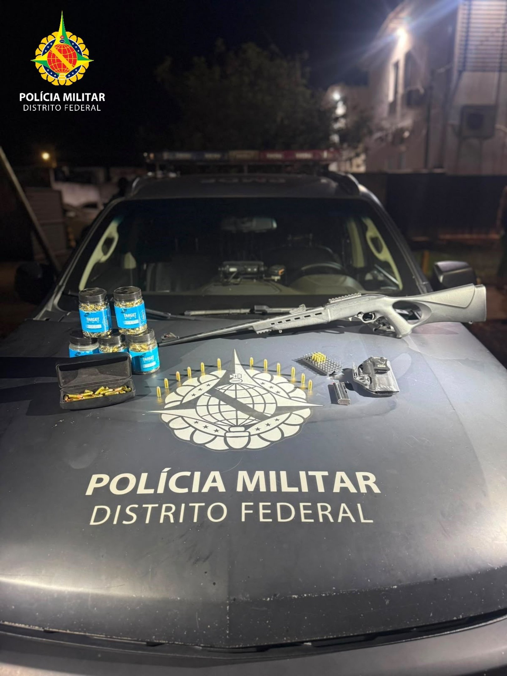 PMDF prendeu homem por posse ilegal de arma de fogo e mais de 1.400 muni&ccedil;&otilde;es no Pedregal
