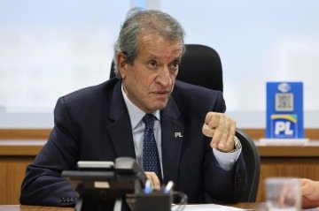 No documento, o dirigente sustenta que não dispõe de 'cota, reserva, titularidade, propriedade, cessão ou poder jurídico de disposição sobre emendas parlamentares' - (crédito: Beto Barata/ PL) No documento, o dirigente sustenta que não dispõe de 'cota, reserva, titularidade, propriedade, cessão ou poder jurídico de disposição sobre emendas parlamentares' - (crédito: Beto Barata/ PL)