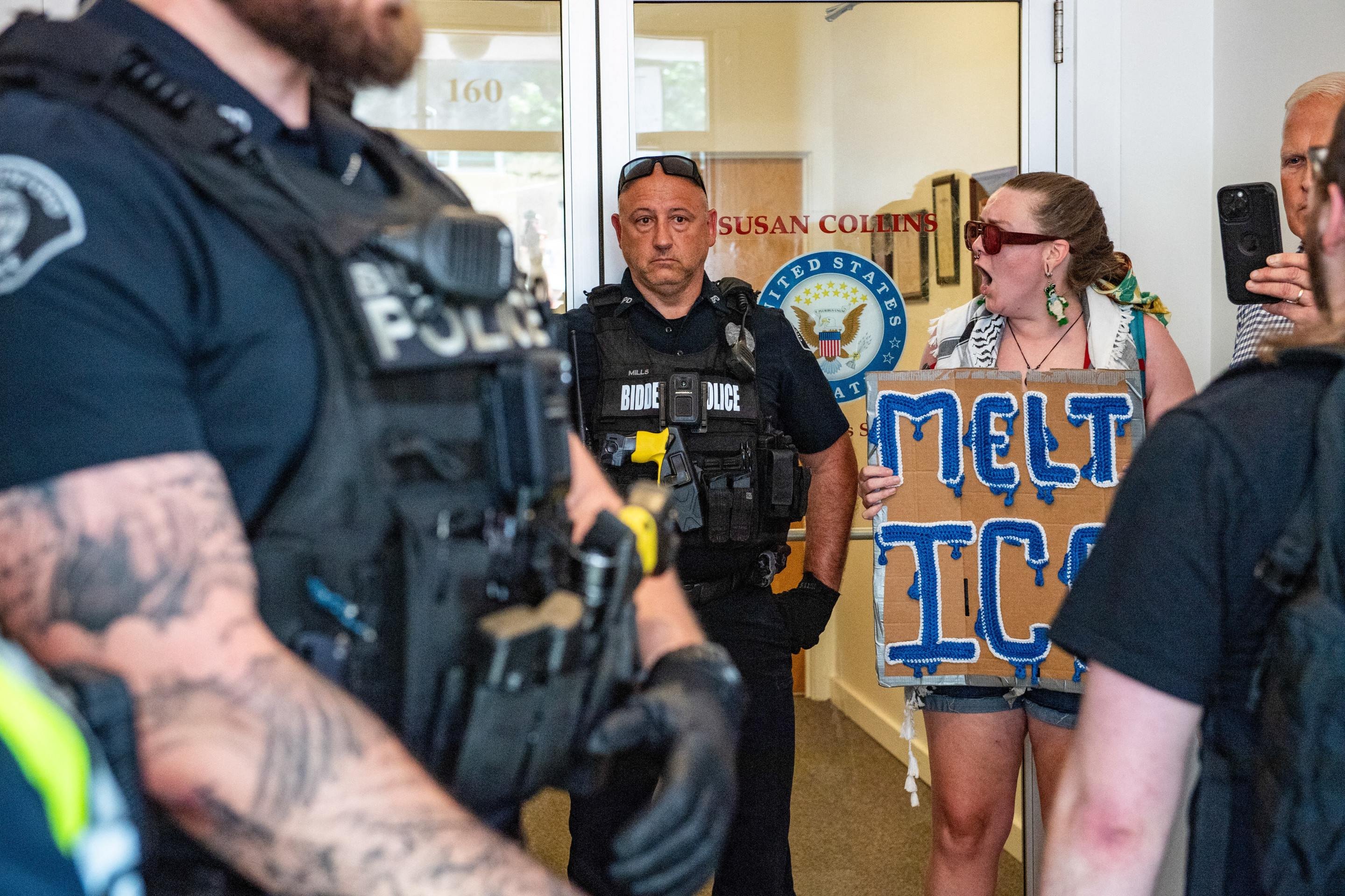 Estados Unidos deportaram mais de 25.000 pessoas para terceiros países