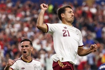 Mikel Oyarzabal celebra: mesmo sem ser um nove de grife, ostenta cinco gols e papel vital na trajetória espanhola no Mundial de 2026 - (crédito: Franck Fife/AFP) Mikel Oyarzabal celebra: mesmo sem ser um nove de grife, ostenta cinco gols e papel vital na trajetória espanhola no Mundial de 2026 - (crédito: Franck Fife/AFP)