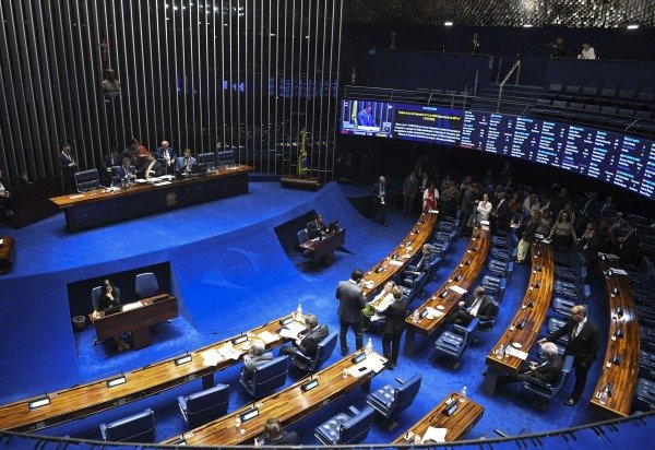 Senadores votaram, ontem, pela aprovação da MP do Frete sem estipular o valor mínimo da remuneração de R$ 5 mil que foi determinada pelos deputados -  (crédito:  Jonas Pereira/Agência Senado)