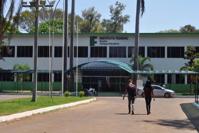 Fachada do Instituto Federal de Brasília: cursos contemplam desde qualificação rápida até pós-graduação e atendem pessoas em diferentes momentos da trajetória acadêmica e profissional   -  (crédito: Divulgação/IFB)