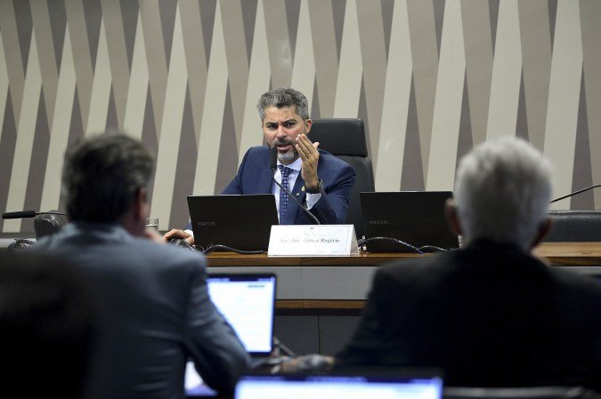 O presidente da comissão, Marcos Rogério (PL-RO), disse que vai tratar sobre o andamento do projeto com o presidente do Senado, Davi Alcolumbre (União-AP) - (crédito: Carolina Curi/Agência Senado) O presidente da comissão, Marcos Rogério (PL-RO), disse que vai tratar sobre o andamento do projeto com o presidente do Senado, Davi Alcolumbre (União-AP) - (crédito: Carolina Curi/Agência Senado)