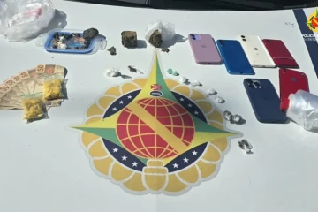 Militares encontraram diversas porções de drogas -  (crédito: Divulgação;/PMDF)