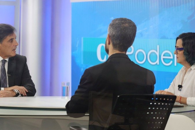 Gláucio Araújo de Oliveira, procurador-geral do Trabalho, é o entrevistado do CB.Poder. Na bancada, Adriana Bernardes e Ronayre Nunes
- (crédito: Davi Pereira/CB/D.A Press) Gláucio Araújo de Oliveira, procurador-geral do Trabalho, é o entrevistado do CB.Poder. Na bancada, Adriana Bernardes e Ronayre Nunes
- (crédito: Davi Pereira/CB/D.A Press)