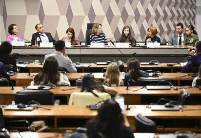 Antes do requerimento, a Comissão de Direitos Humanos realizou audiência pública, em julho, com pais e alunos que seguem a modalidade -  (crédito: Edilson Rodrigues/Agência Senado)