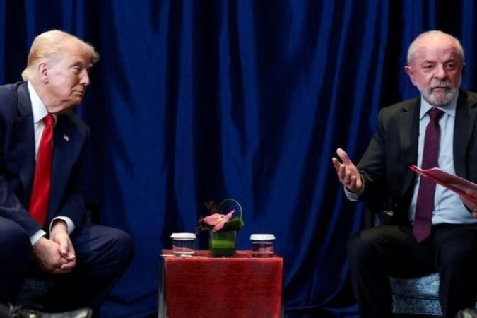 'Governo Trump impõe tarifa de 25% ao Brasil em meio à deterioração das relações bilaterais', diz título do FT - (crédito: Reprodução/FT) 'Governo Trump impõe tarifa de 25% ao Brasil em meio à deterioração das relações bilaterais', diz título do FT - (crédito: Reprodução/FT)