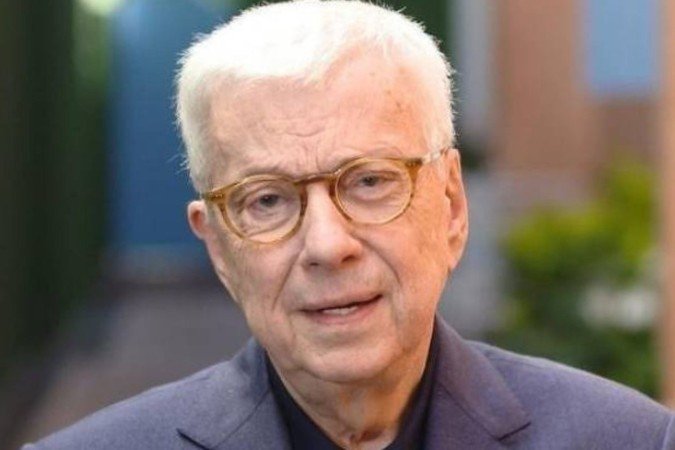 Morre, aos 83 anos, o jornalista Renato Machado; causa da morte é um mistério - (crédito: Reprodução/TV Globo) Morre, aos 83 anos, o jornalista Renato Machado; causa da morte é um mistério - (crédito: Reprodução/TV Globo)
