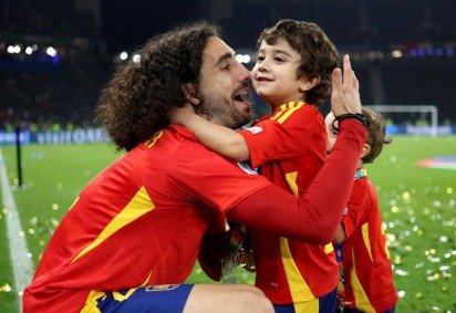 Os cachos de Cucurella se tornaram sua marca -  (crédito: Reuters) -Os cachos de Cucurella se tornaram sua marca -  (crédito: Reuters)