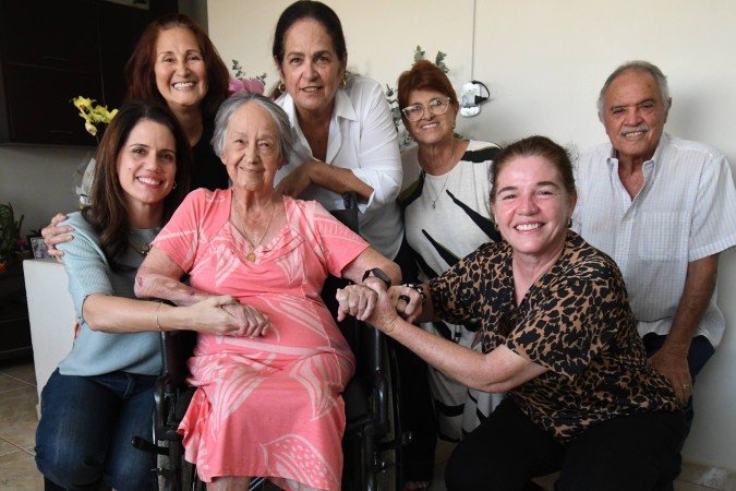 Dona Wilma chegou a Brasília no ano da inauguração da capital, e fixou-se com a família em Taguatinga, em terrenos doados pelo governo - (crédito: Fotos: Marcelo Ferreira CB/DA Press.) Dona Wilma chegou a Brasília no ano da inauguração da capital, e fixou-se com a família em Taguatinga, em terrenos doados pelo governo - (crédito: Fotos: Marcelo Ferreira CB/DA Press.)