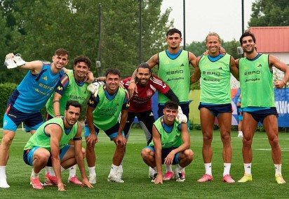 Espanha também pode se tornar a campeã com a melhor defesa: nesta edição, sofreu apenas um gol -  (crédito: RFEF/Divulgação)