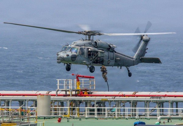 Ação norte-americana no Oriente Médio -  (crédito: AFP PHOTO / NAVCENT PUBLIC AFFAIRS / US MARINE CORPS)