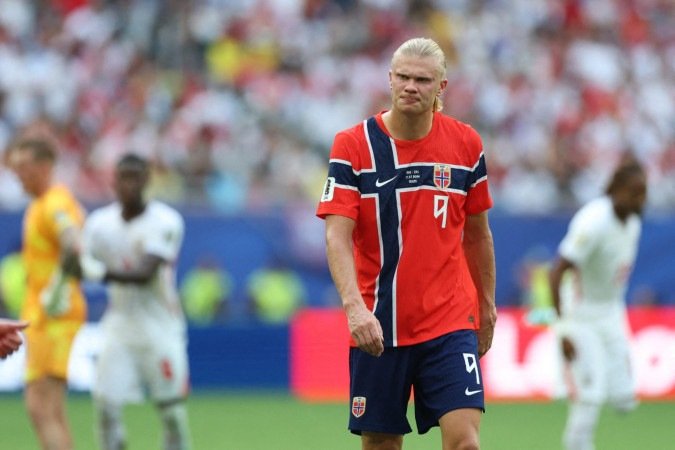 Cena veio à tona pouco depois de Haaland ter sido decisivo justamente na campanha que tirou a Seleção Brasileira da Copa do Mundo de 2026 - (crédito: PATRICIA DE MELO MOREIRA / AFP) Cena veio à tona pouco depois de Haaland ter sido decisivo justamente na campanha que tirou a Seleção Brasileira da Copa do Mundo de 2026 - (crédito: PATRICIA DE MELO MOREIRA / AFP)