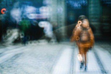 O suspeito disse que agrediu o menino para 'castigá-lo por uma desobediência', sem se lembrar que havia armazenado as facas na mochila - (crédito: Reprodução/freepik) O suspeito disse que agrediu o menino para 'castigá-lo por uma desobediência', sem se lembrar que havia armazenado as facas na mochila - (crédito: Reprodução/freepik)