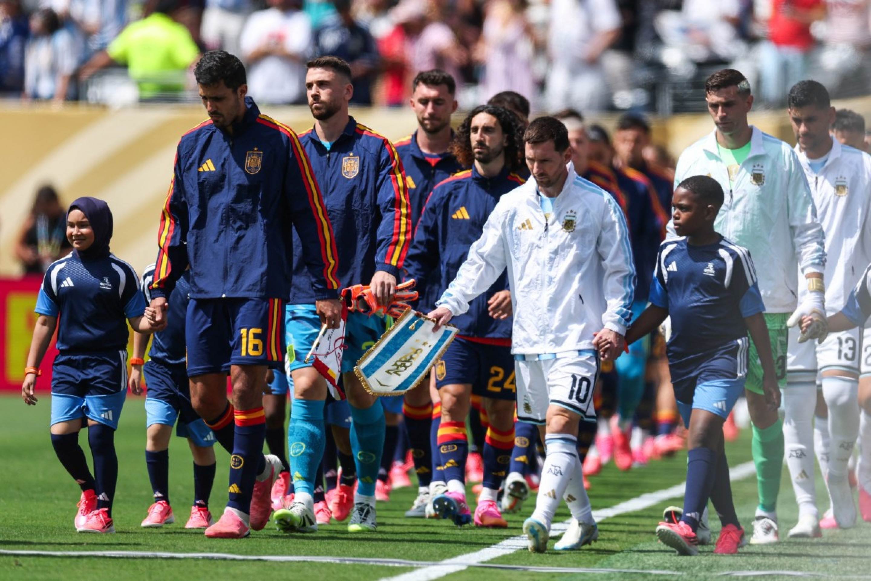 Jogo entre Espanha e Argentina