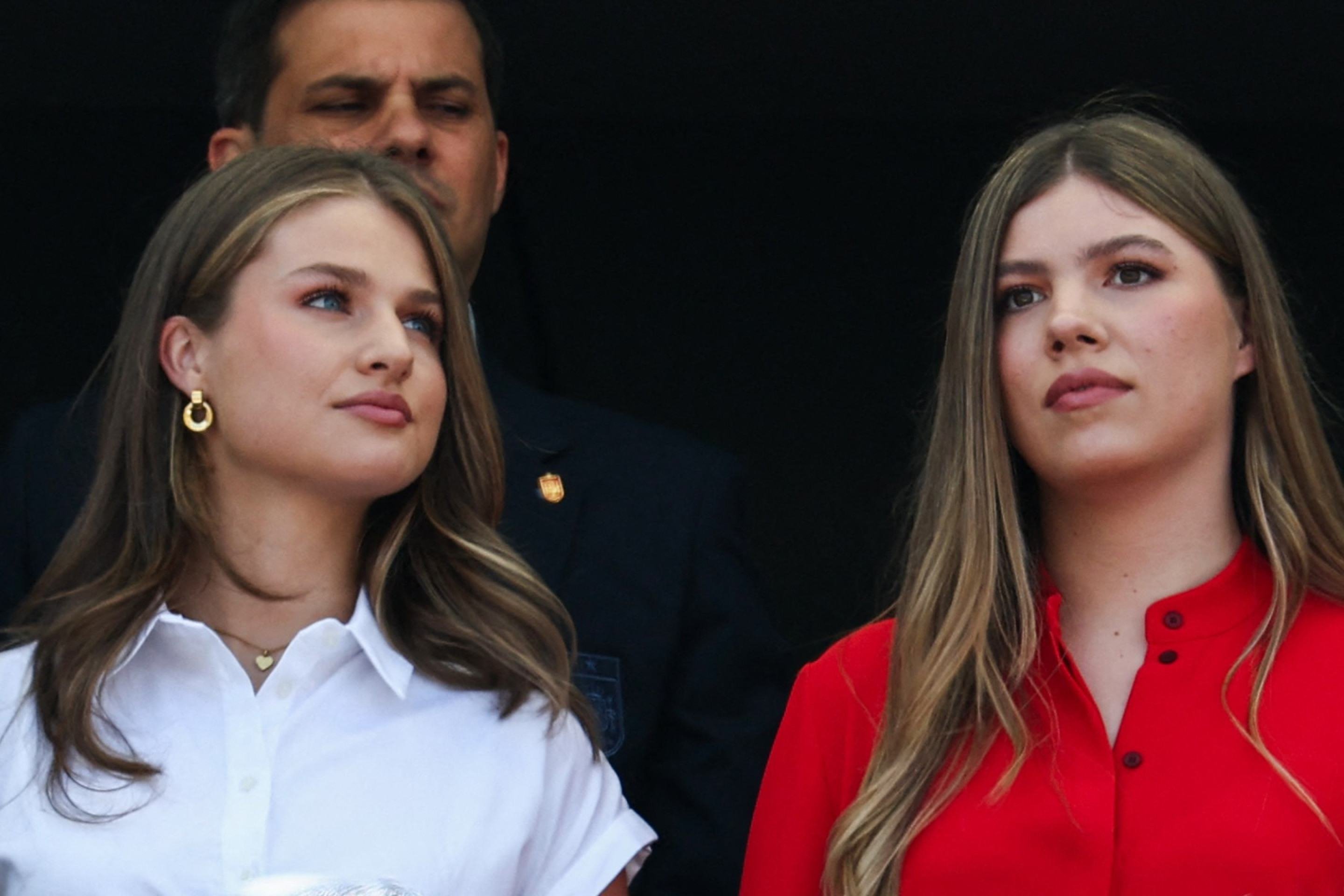 Fam&iacute;lia real espanhola no jogo entre Argentina e Espanha no final da Copa